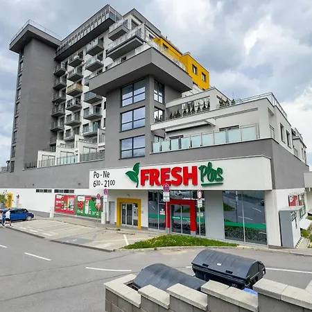 Flexihome Sk - Euphoria - 45m2 - Garage Parking * Košice